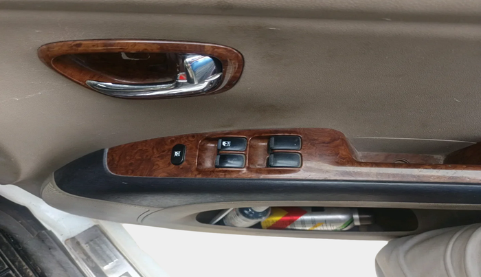 2013 Hyundai i10 MAGNA 1.1, Petrol, Manual, 1,79,776 km, interior