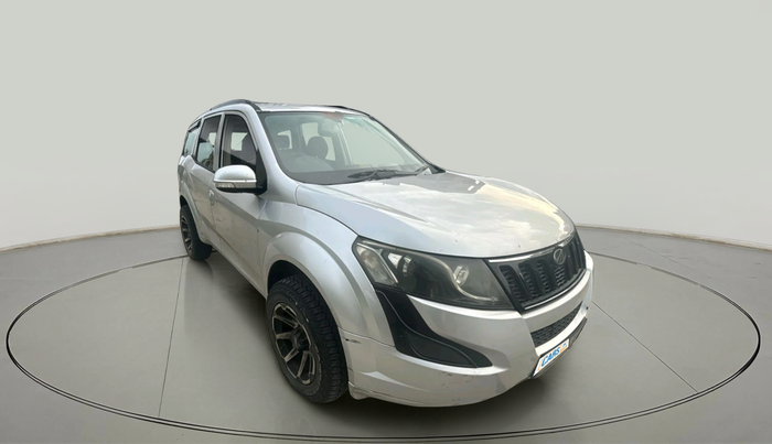 2016 Mahindra XUV500 W4, Diesel, Manual, 1,04,681 km, exterior