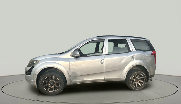 2016 Mahindra XUV500 W4, Diesel, Manual, 1,04,681 km, exterior