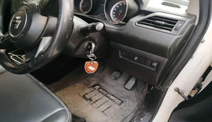 2022 Maruti Swift VXI, Petrol, Manual, 40,447 km, interior