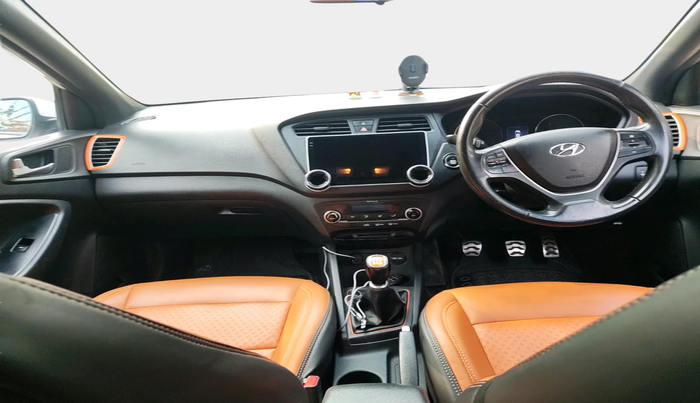 2016 Hyundai i20 Active 1.2 SX, Petrol, Manual, 1,09,860 km, interior