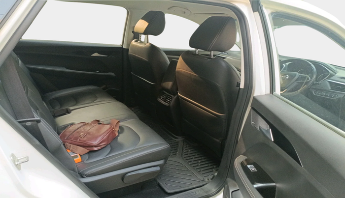 2019 MG HECTOR SMART HYBRID 1.5 PETROL, Petrol, Manual, 59,144 km, interior