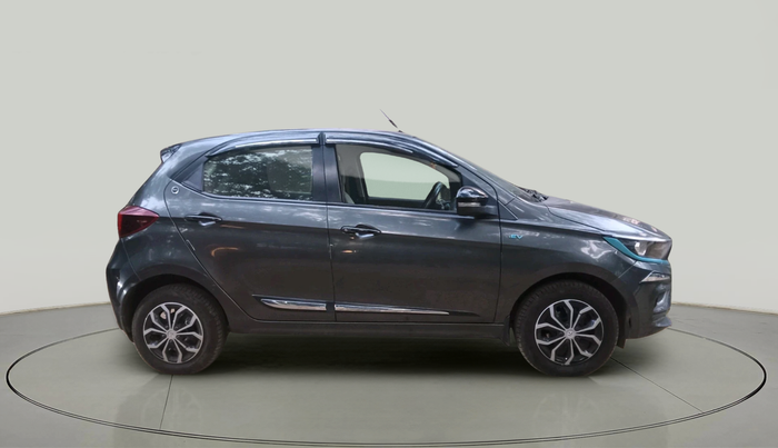 2023 Tata TIAGO EV XZ PLUS TECH LUX LONG RANGE, Electric, Automatic, 34,612 km, exterior