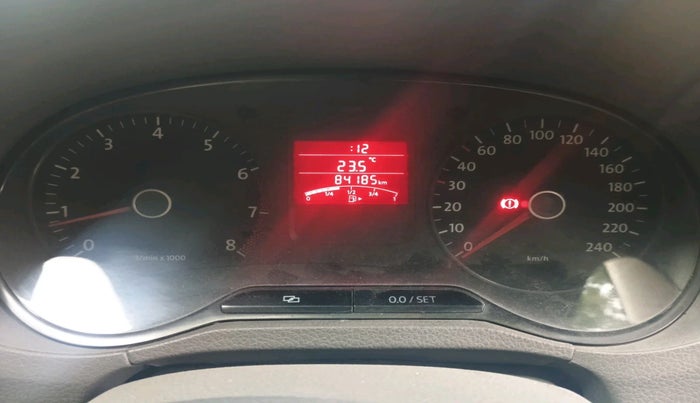 2011 Volkswagen Vento TRENDLINE 1.6, Petrol, Manual, 84,185 km, interior