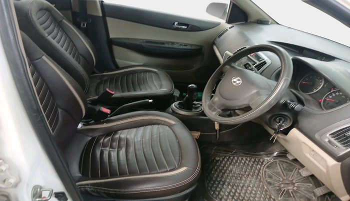 2012 Hyundai i20 MAGNA (O) 1.2, Petrol, Manual, 31,593 km, interior