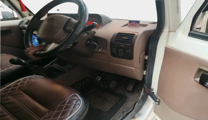 2017 Mahindra Bolero POWER PLUS SLX, Diesel, Manual, 93,994 km, interior