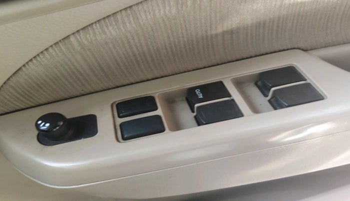 2015 Maruti Ertiga VXI, Petrol, Manual, 98,840 km, interior