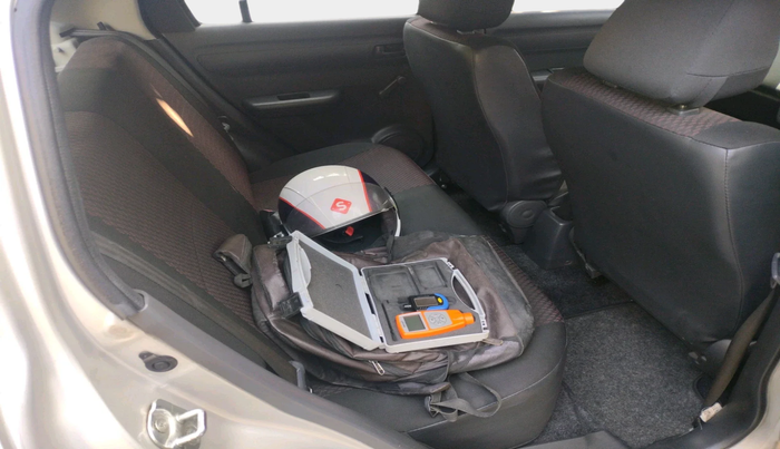 2011 Maruti Swift LXI, Petrol, Manual, 70,913 km, interior