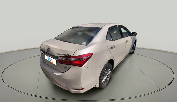 2014 Toyota Corolla Altis GL PETROL, Petrol, Manual, 1,65,221 km, exterior