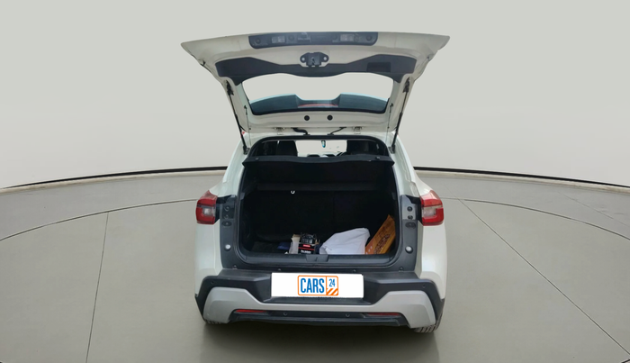 2025 Nissan MAGNITE N-Connecta B4D 1.0 Petrol AMT, Petrol, Automatic, 8,700 km, exterior