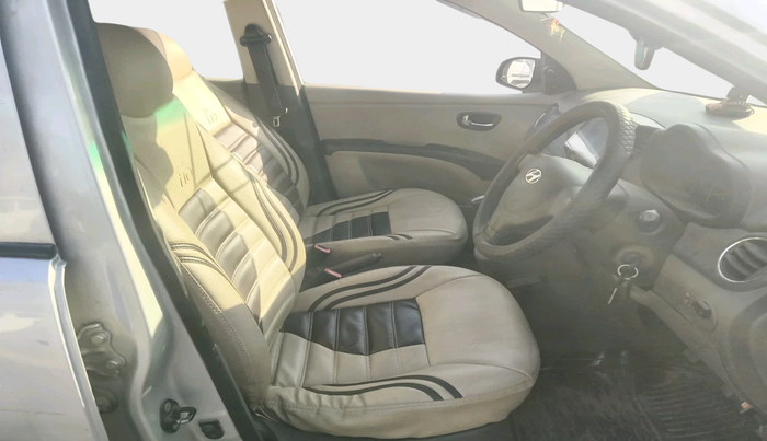 2013 Hyundai i10 MAGNA 1.1, CNG, Manual, 77,977 km, interior