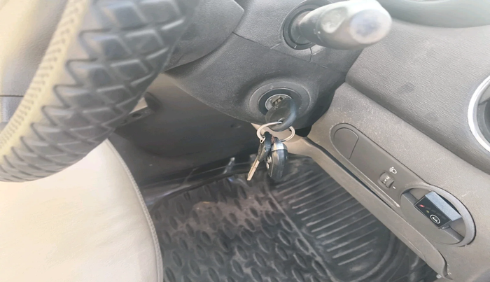 2013 Hyundai i10 MAGNA 1.1, CNG, Manual, 77,977 km, interior