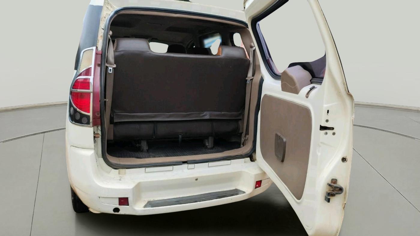 2012 Mahindra Xylo D4, Diesel, Manual, 2,02,880 km, exterior