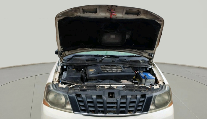 2012 Mahindra Xylo D4, Diesel, Manual, 2,02,869 km, exterior
