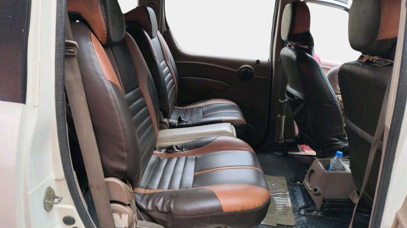 2012 Mahindra Xylo D4, Diesel, Manual, 2,02,880 km, interior