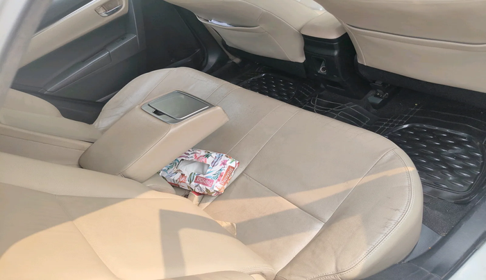 2015 Toyota Corolla Altis VL CVT PETROL, Petrol, Automatic, 82,582 km, interior