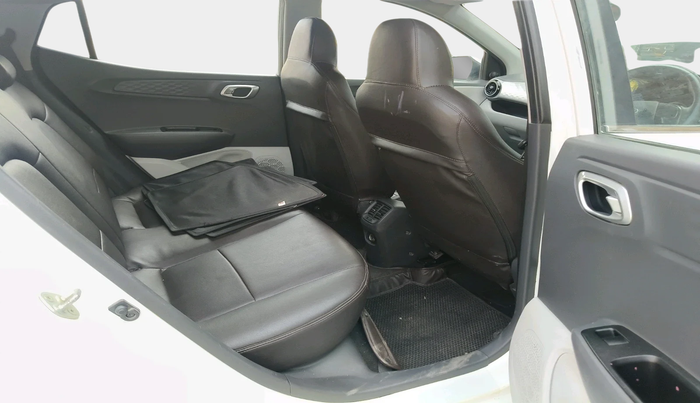 2022 Hyundai GRAND I10 NIOS ASTA 1.2 KAPPA VTVT CNG, Petrol, Manual, 56,673 km, interior