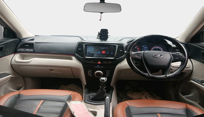 2022 Mahindra XUV300 W4 1.2 PETROL, Petrol, Manual, 49,500 km, interior