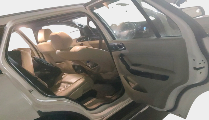 2021 Ford Endeavour TITANIUM 2.0 4X4 AT, Diesel, Automatic, 69,432 km, interior