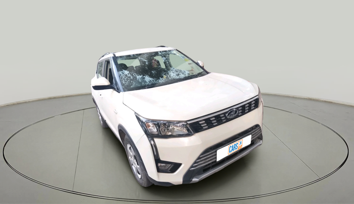 2019 Mahindra XUV300 W6 1.2 PETROL, Petrol, Manual, 24,759 km, exterior