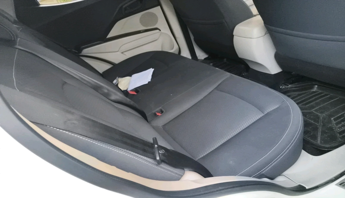 2019 Mahindra XUV300 W6 1.2 PETROL, Petrol, Manual, 24,759 km, interior