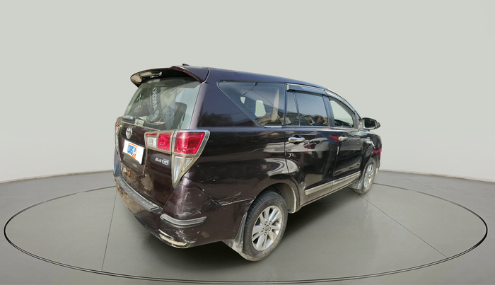 2016 Toyota Innova Crysta 2.4 G 7 STR, Diesel, Manual, 85,529 km, exterior