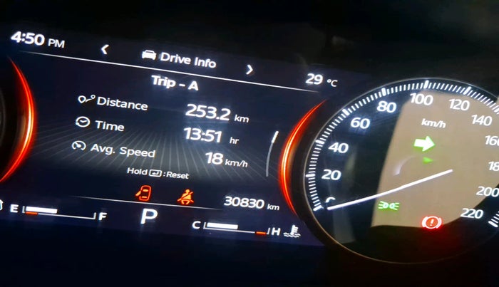 2022 Mahindra SCORPIO-N Z8 L PETROL AT 7 STR, Petrol, Automatic, 30,830 km, interior