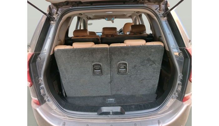 2019 Mahindra XUV500 W11, Diesel, Manual, 52,672 km, exterior