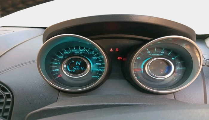 2019 Mahindra XUV500 W11, Diesel, Manual, 52,672 km, interior