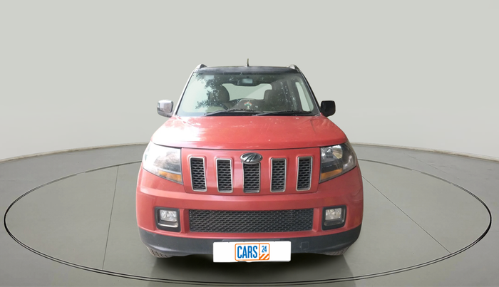 2017 Mahindra TUV300 T10 AMT, Diesel, Automatic, 1,02,262 km, exterior