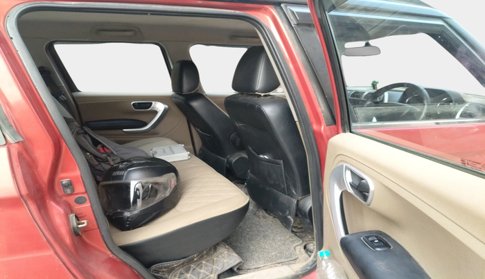 2017 Mahindra TUV300 T10 AMT, Diesel, Automatic, 1,02,262 km, interior