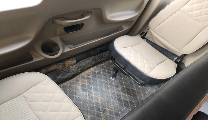 2017 Mahindra TUV300 T10 AMT, Diesel, Automatic, 1,02,262 km, interior