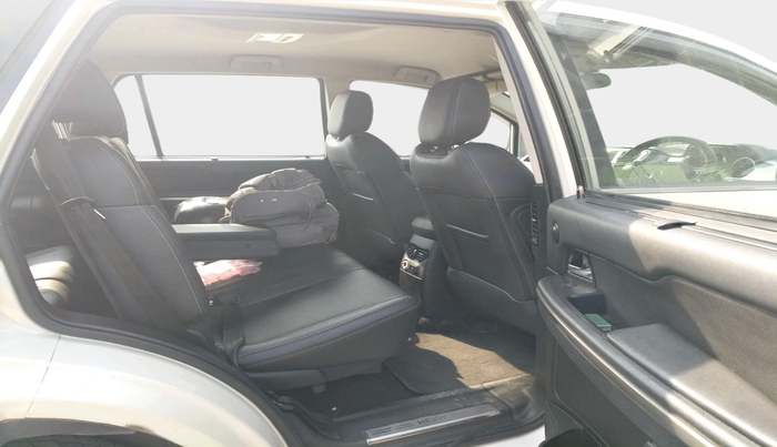 2018 Tata Hexa XT 4X2 7 STR, Diesel, Manual, 82,707 km, interior