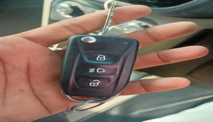 2018 Tata Tiago XZ PETROL, Petrol, Manual, 67,171 km, interior