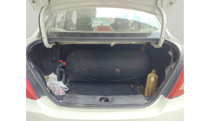 2017 Maruti Swift Dzire LXI (O), Petrol, Manual, 1,60,051 km, exterior