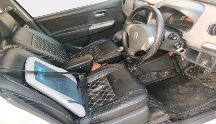 2011 Maruti Wagon R 1.0 LXI CNG, Petrol, Manual, 1,03,737 km, interior