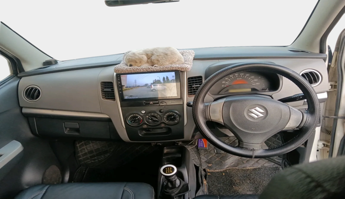 2011 Maruti Wagon R 1.0 LXI CNG, Petrol, Manual, 1,03,737 km, interior