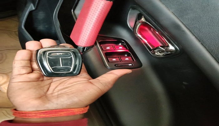 2023 Tata Safari XZA PLUS O DARK EDITION, Diesel, Automatic, 44,087 km, interior