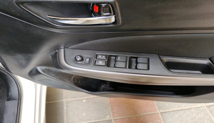 2022 Maruti Swift ZXI AMT, Petrol, Automatic, 52,800 km, interior