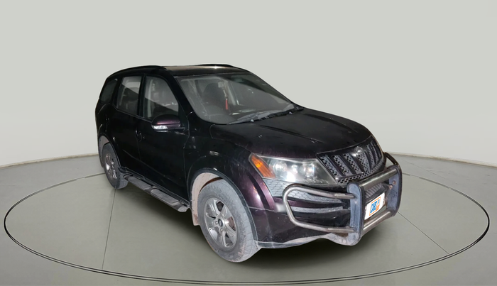 2014 Mahindra XUV500 W8, Diesel, Manual, 1,93,762 km, exterior