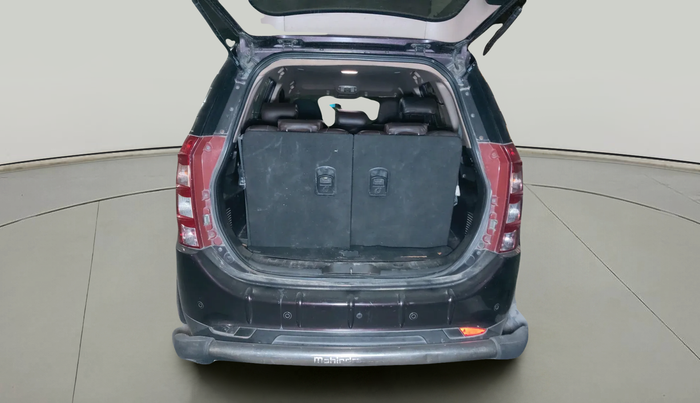 2014 Mahindra XUV500 W8, Diesel, Manual, 1,93,762 km, exterior