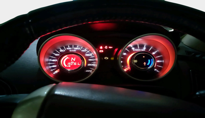 2014 Mahindra XUV500 W8, Diesel, Manual, 1,93,762 km, interior