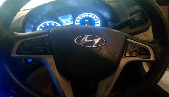 2012 Hyundai Verna FLUIDIC 1.6 VTVT SX, Petrol, Manual, 1,37,640 km, interior