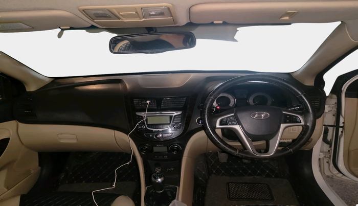 2012 Hyundai Verna FLUIDIC 1.6 VTVT SX, Petrol, Manual, 1,37,640 km, interior