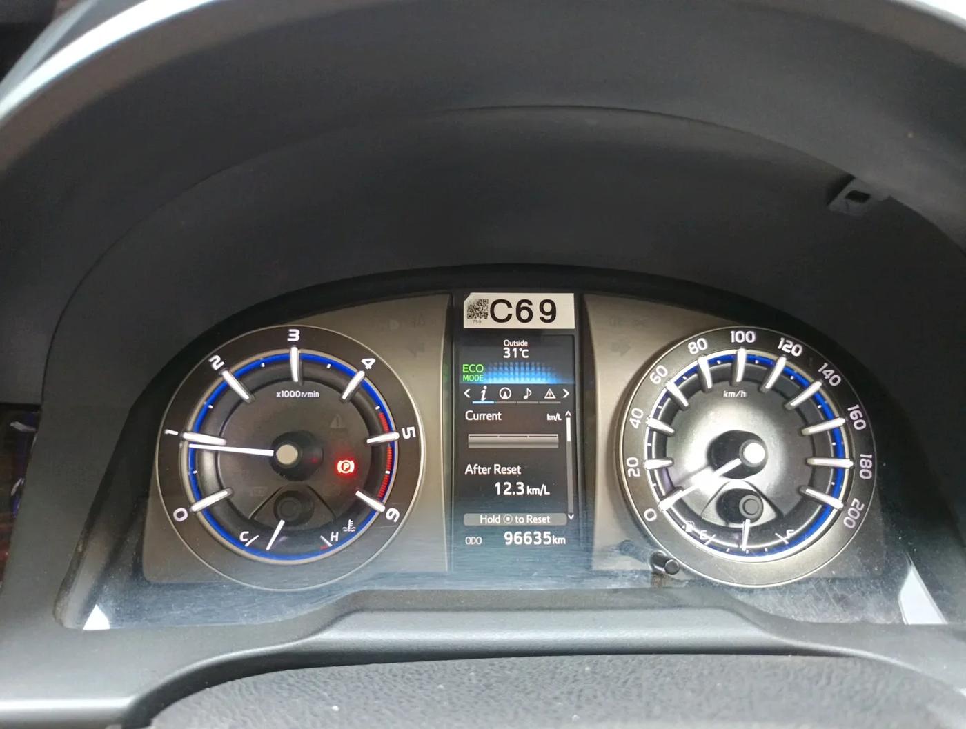 2018 Toyota Innova Crysta 2.4 VX 7 STR, Diesel, Manual, 96,650 km, interior