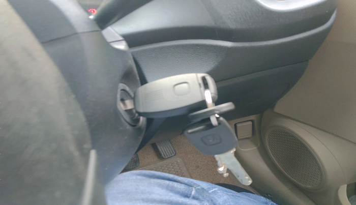 2015 Honda Amaze 1.2L I-VTEC S, Petrol, Manual, 1,36,833 km, interior