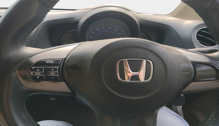 2015 Honda Amaze 1.2L I-VTEC S, Petrol, Manual, 1,36,833 km, interior