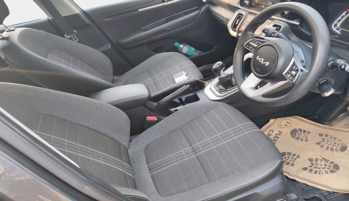 2024 KIA SONET HTK (O) 1.5 Diesel MT, Diesel, Manual, 37,954 km, interior