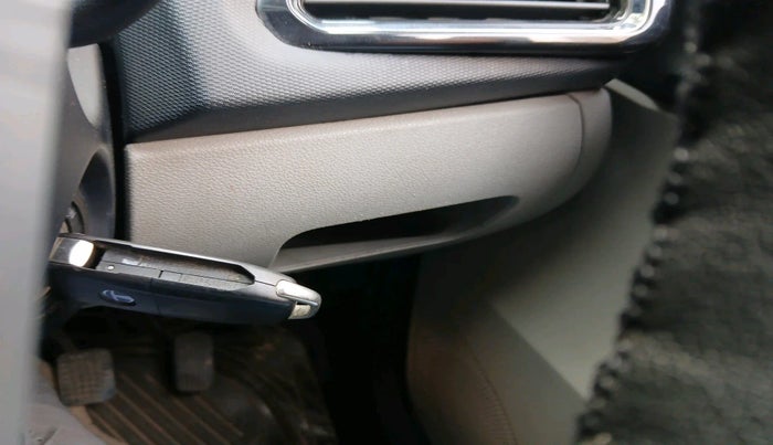 2017 Tata Tiago XZ PETROL, Petrol, Manual, 56,320 km, interior