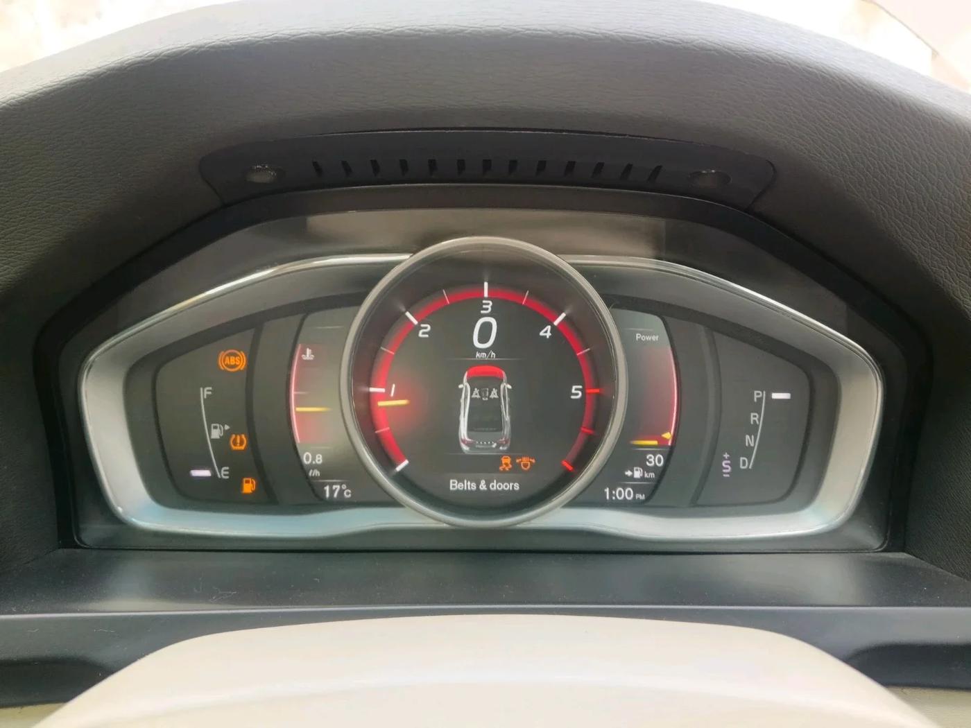 2017 Volvo S60 Momentum D4, Diesel, Automatic, 87,621 km, interior